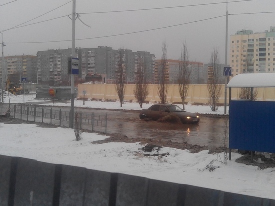 В Омске снова прорвало водопровод