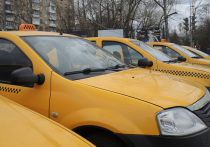 Треть пассажиров такси в столице предпочли бы, чтобы их вез глухой водитель, чтобы не отвлекаться на разговоры