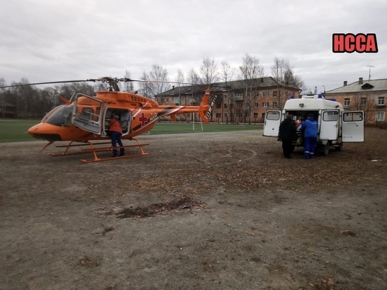 Жителя Медвежьегорска с острой почечной недостаточностью отправили к врачам вертолетом