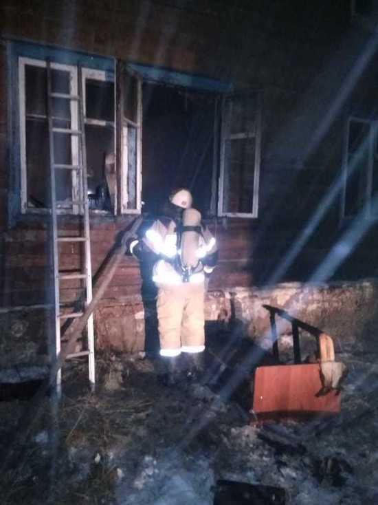 В Омской области из-за свечи загорелся дом