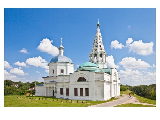 В Серпухове продолжают реставрировать Троицкий Собор