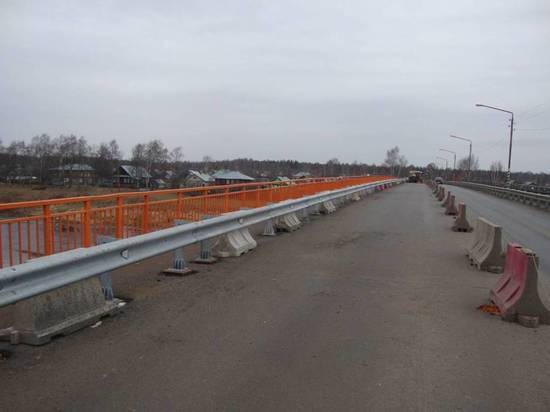 Ремонт моста в Устюжне завершат в декабре