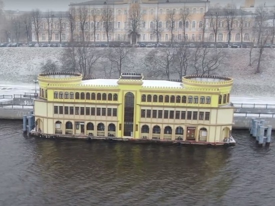 Законность дебаркадера у Речного Вокзала в Ярославле проверит главный архитектор