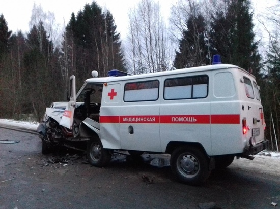 В Тверской области Форд врезался в скорую - водитель скончался