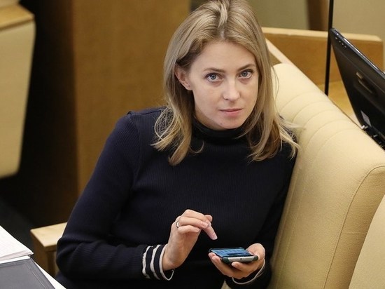 По ее мнению, украинский лидер отлично справляется с задачей по дискредитации возглавляемого им государства