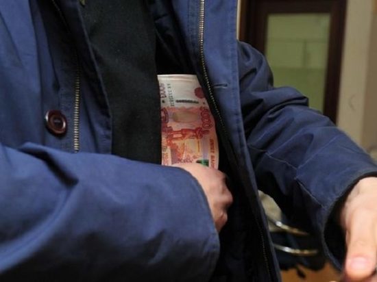 Житель Рассказово украл деньги из шиномонтажки