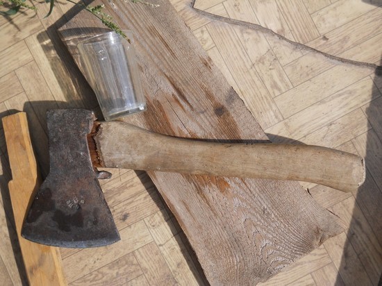 Житель Рассказовского района убил собутыльника топором после конфликта