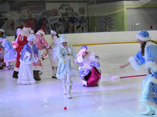 На фестивале Дедов Морозов в Уварово выберут самых веселых и оригинальных Снегурочек