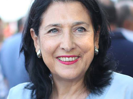 Новым президентом Грузии стала парижанка-интриганка Саломе Зурабишивли
