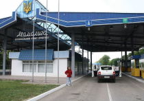 Вслед за мужчинами женщины из России перестали пропускаться пограничниками в аэропорту Киева