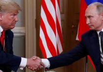 Помощник президента России Юрий Ушаков, который находится в Буэнос-Айресе на саммите "Большой двадцатки", сообщил, что Владимир Путин и президент США Дональд Трамп поприветствовали друг друга