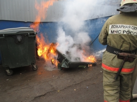 Сгоревшие ярославские мусорные контейнеры – кто виноват
