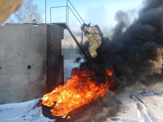 Спасателей-начальников в Мордовии испытали огневой полосой
