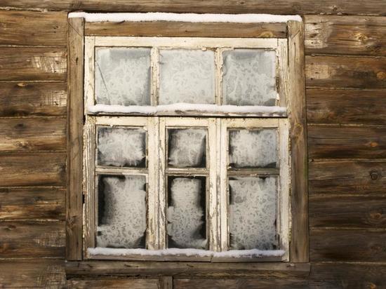 Следователи проверяют замерзающую деревню в Тверской области
