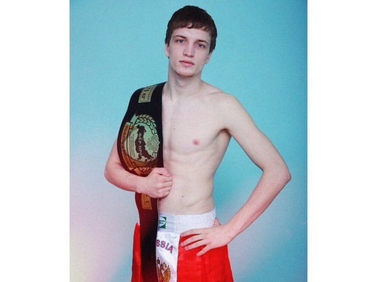 Андрей Дятлов одержал победу над бойцом из Таджикистана