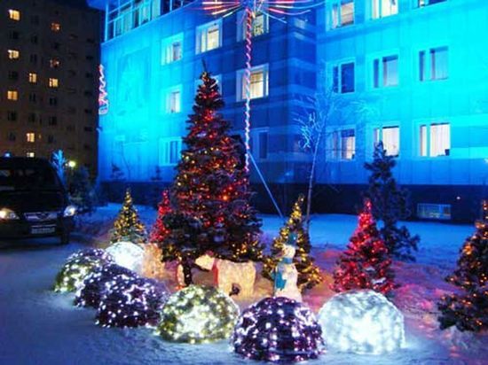 Префектура "Рылеева" в Тамбове проводит конкурс на самый красивый новогодний двор