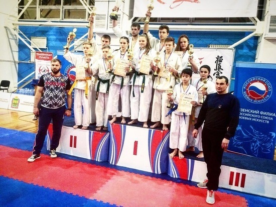 Тамбовчане завоевали девять медалей на межрегиональном турнире по киокусинкай