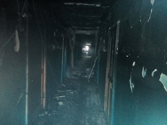 Виновника пожара в омском общежитии, где погибли пятеро человек, осудят еще раз