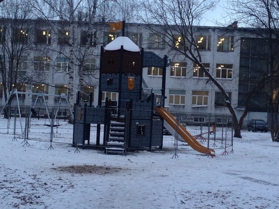 В Бутусовском пакре Ярославля установили новый детский городок
