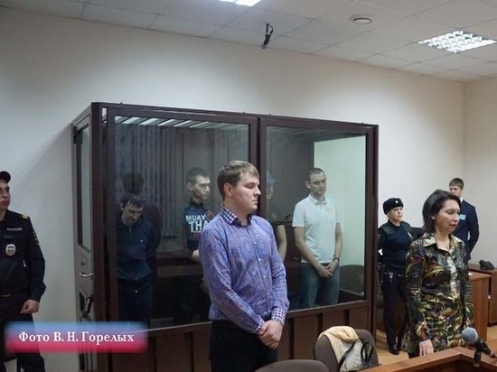 В Екатеринбурге осудили группу лиц за серию разбойных нападений на банки