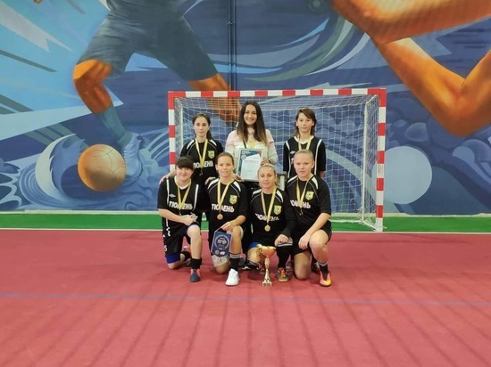 «Крымчанка» стала победителем турнира по женскому мини-футболу