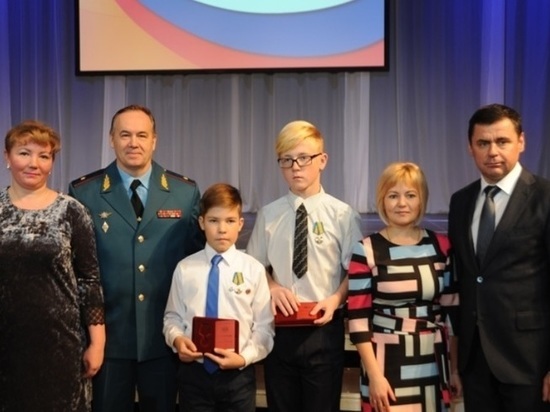 Подростки из Пошехонья получили медали «За спасение на водах»