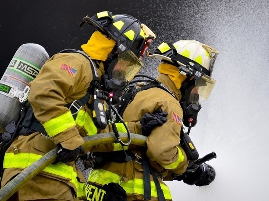 В Бурятии наградили лучших добровольцев-пожарных