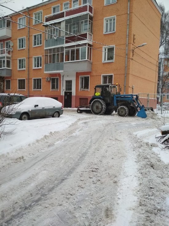 Мэрия: уборка снега в  Кировском и Ленинском районах Ярославля идет полным ходом
