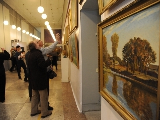 В волгоградском музее открылась выставка «Большое дерево»