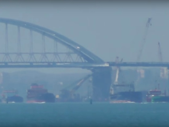 ФСБ: провокация ВМС Украины могла быть направлена на Крымский мост