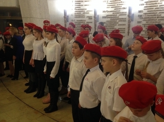 149 волгоградских школьников вступили в ряды Юнармии