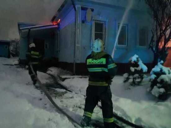 18 человек тушили пожар в Туле