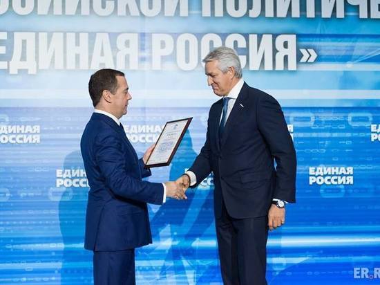 Леонид Огуль получил по заслугам от Дмитрия Медведева