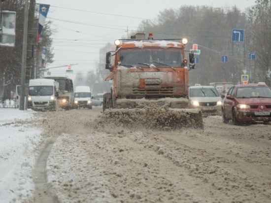 За неделю с улиц Смоленска вывезено более 2203 кубометров снега