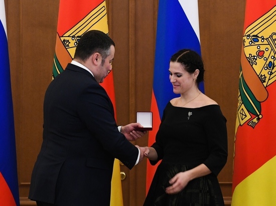 Губернатор раздал награды жителям Тверской области