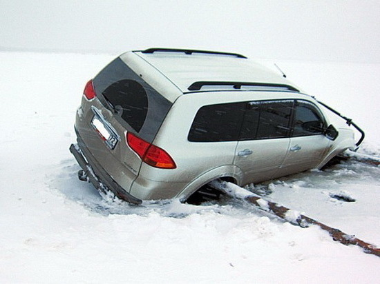 Спасатели предупреждают: лед в Воронежской области небезопасен