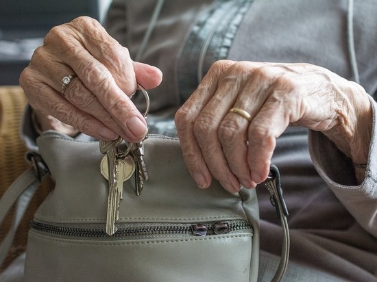 Кемеровская пенсионерка во время прогулки забыла, где живёт
