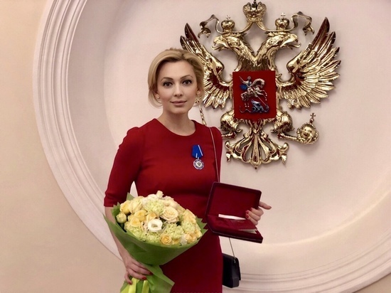 Владимир Путин наградил Ольгу Тимофееву Орденом Почёта