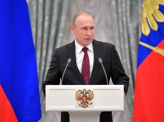 Путин заявил о ежегодной материальной помощи ветеранам ВОВ