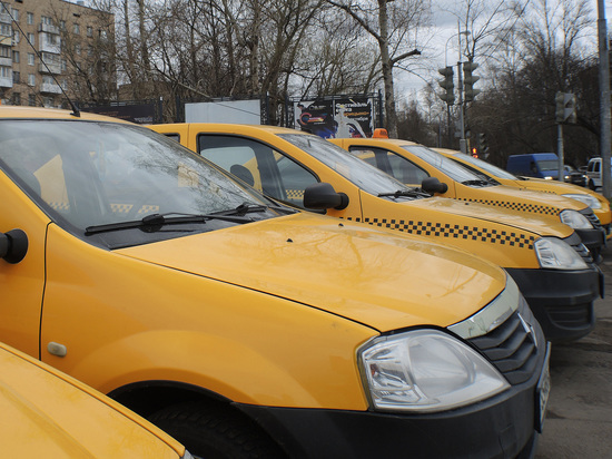 Госдума приняла в первом чтении странный законопроект о работе такси