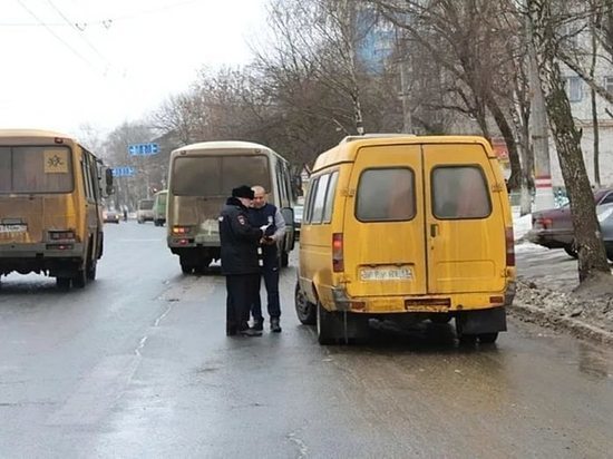 В Мордовии маршрутки возят пассажиров с массой нарушений