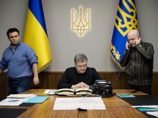 Украинский президент заподозрил чиновников с российскими родственниками в отсутствии патриотизма