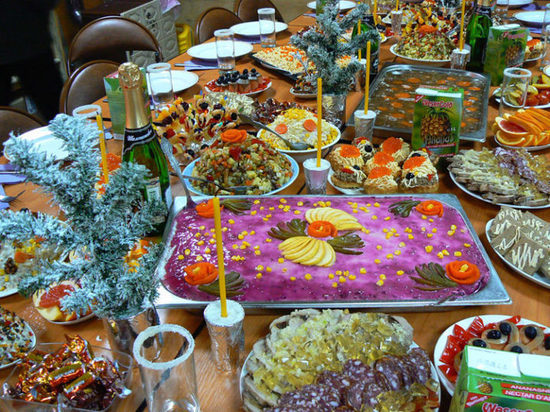 На новогодний стол иркутяне потратят 6 тыс. рублей