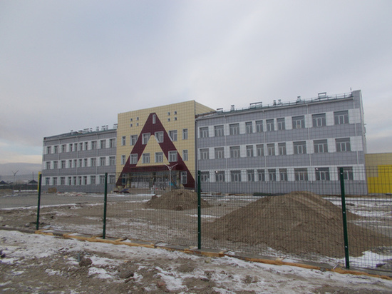 В селе Кызыл-Мажалык Тувы завершается стройка новой школы
