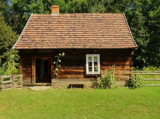 Женщина потеряла 20 тысяч рублей, продавая дом на "Авито"