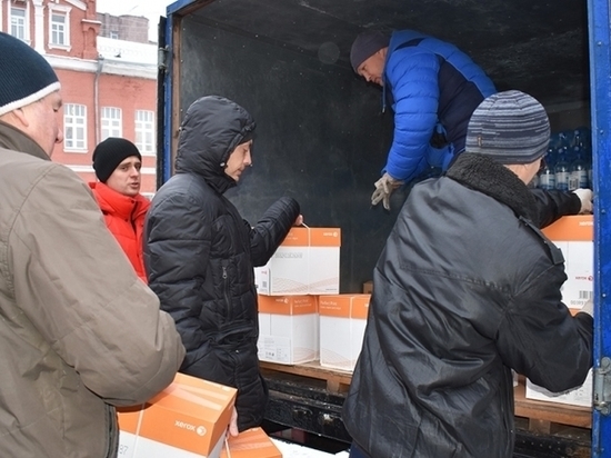Экипажу субмарины "Липецк" отправили 11 кг сала в Новому году