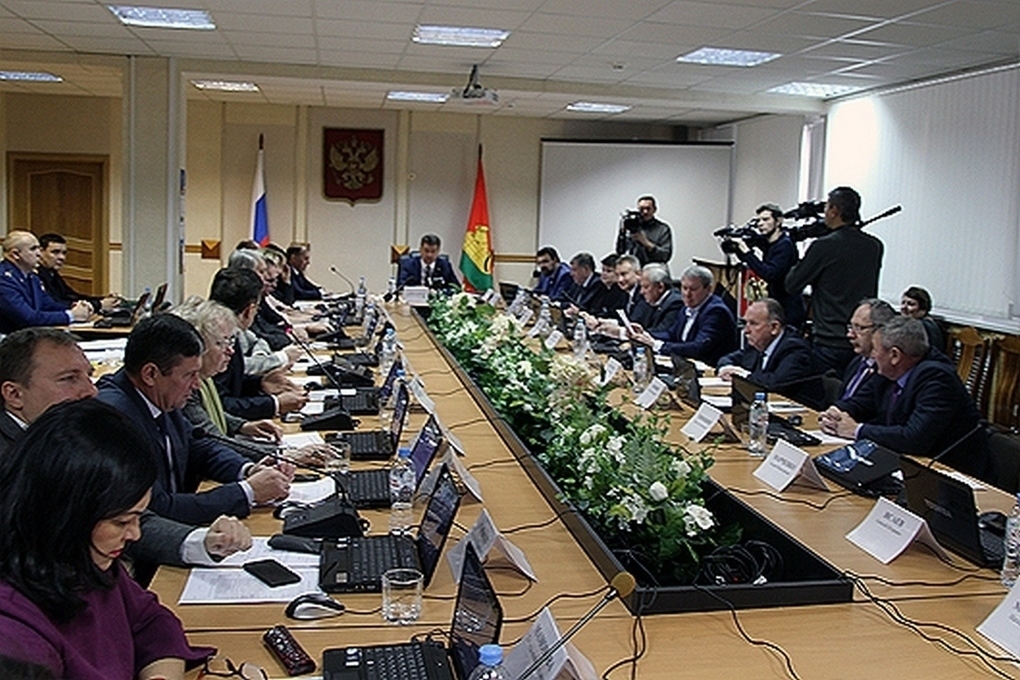 Депутаты брянского городского совета