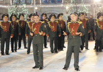 Форменный переполох в медийном пространстве вызвали съемки на Красной площади Ансамбля песни и пляски Национальной гвардии РФ