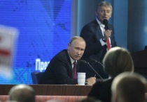 Президента России в ходе пресс-конференции попросили прокомментировать последние скандалы с чиновниками, которые в последнее время допускали скандальные высказывания