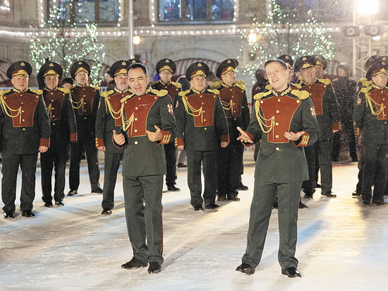 Форменный переполох в медийном пространстве вызвали съемки на Красной площади Ансамбля песни и пляски Национальной гвардии РФ